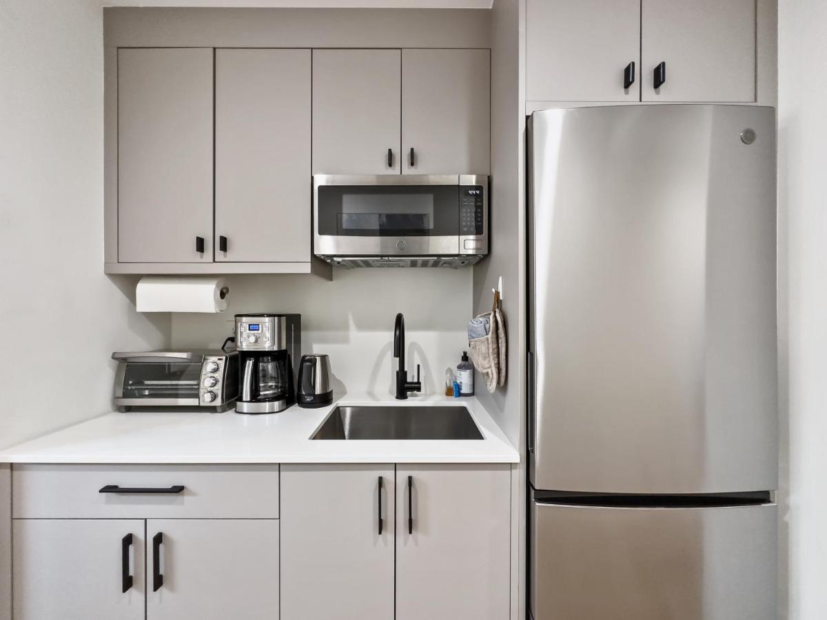 Modern Apartment Near Light Rail Seattle Buitenkant foto